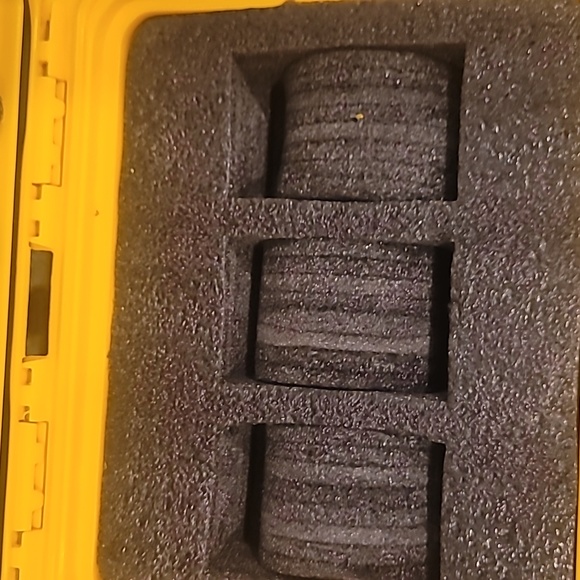 Invicta Yellow 3 Slot Dive Impact Case DC3YEL - Picture 8 of 10